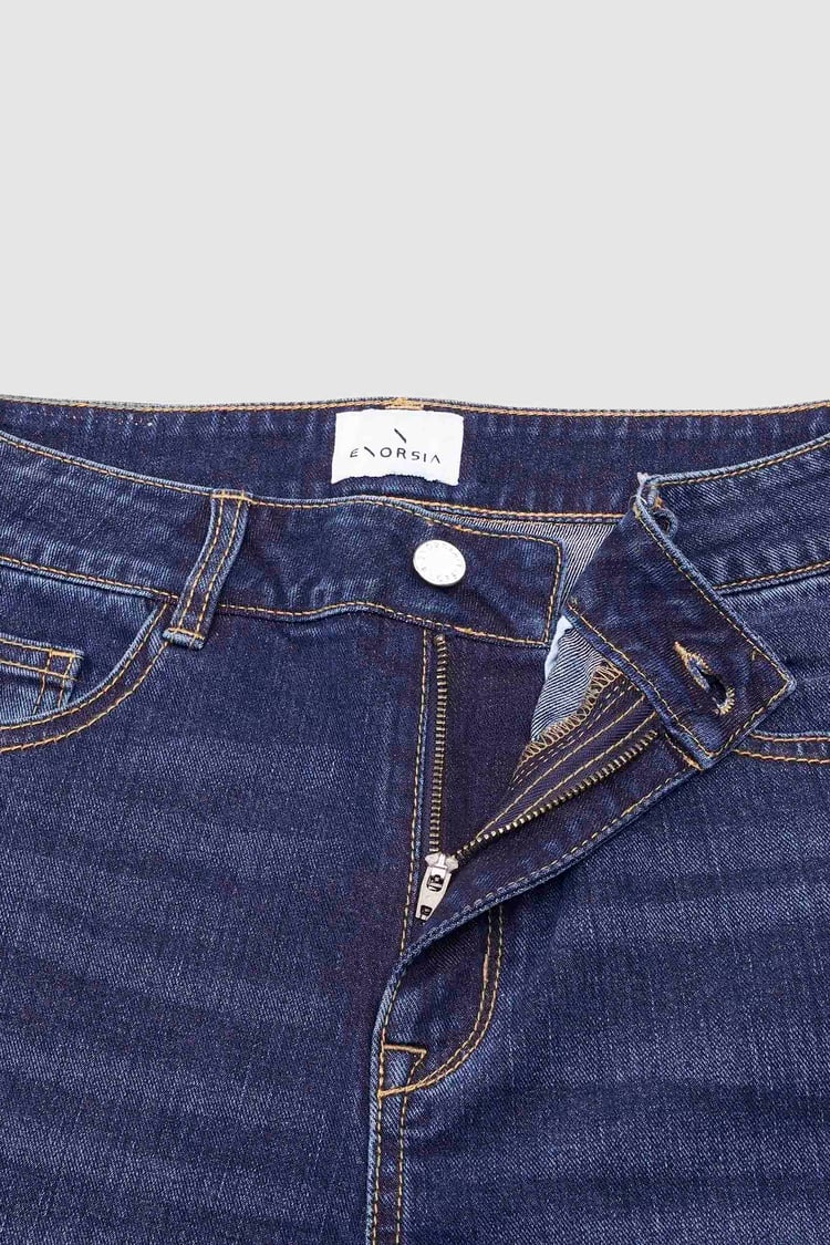 Womens Blue Tapared Leg Jeans