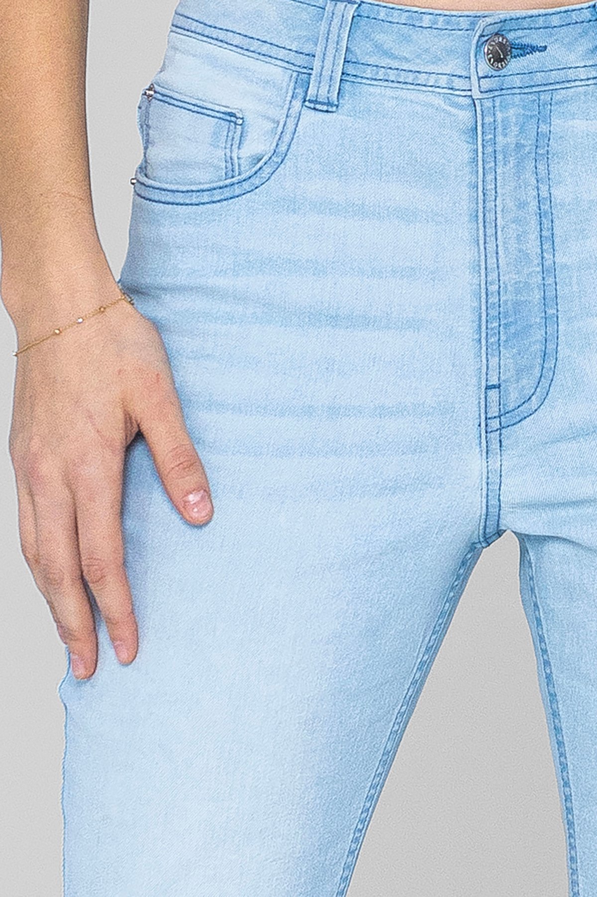 Mid Waist Ankle Length Jeans