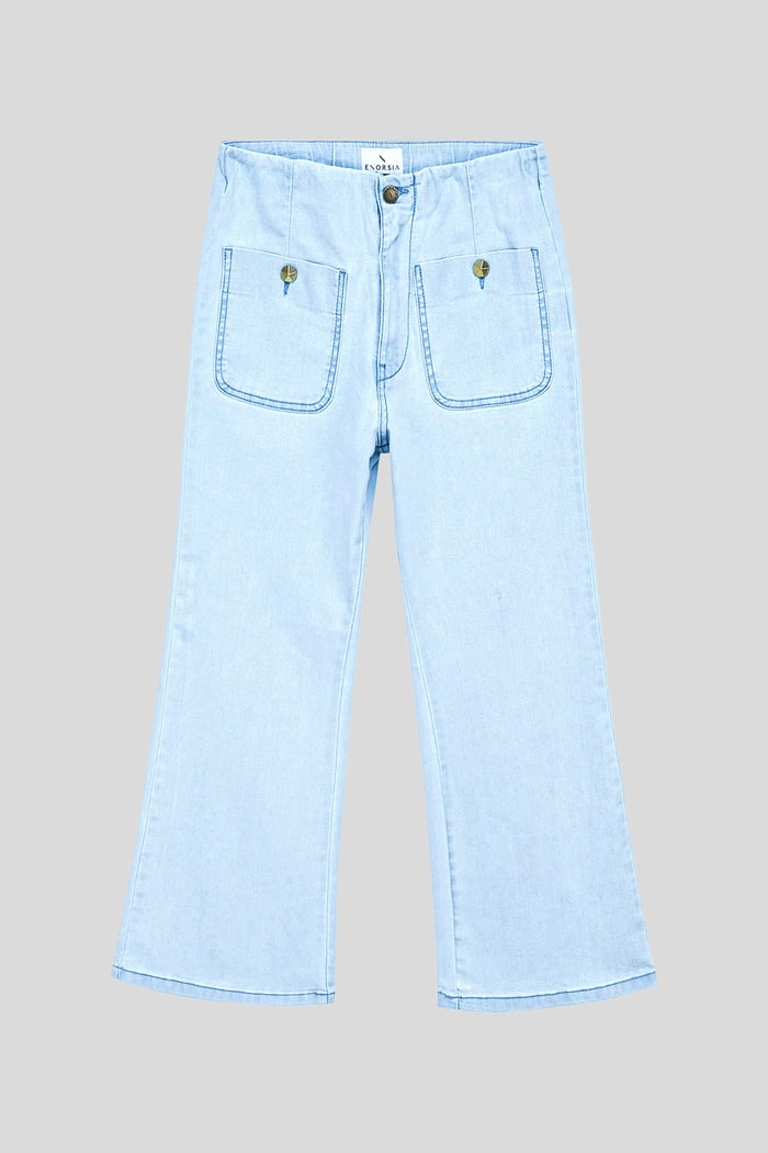 Super Light Cropped Flared Buttoned Jeans