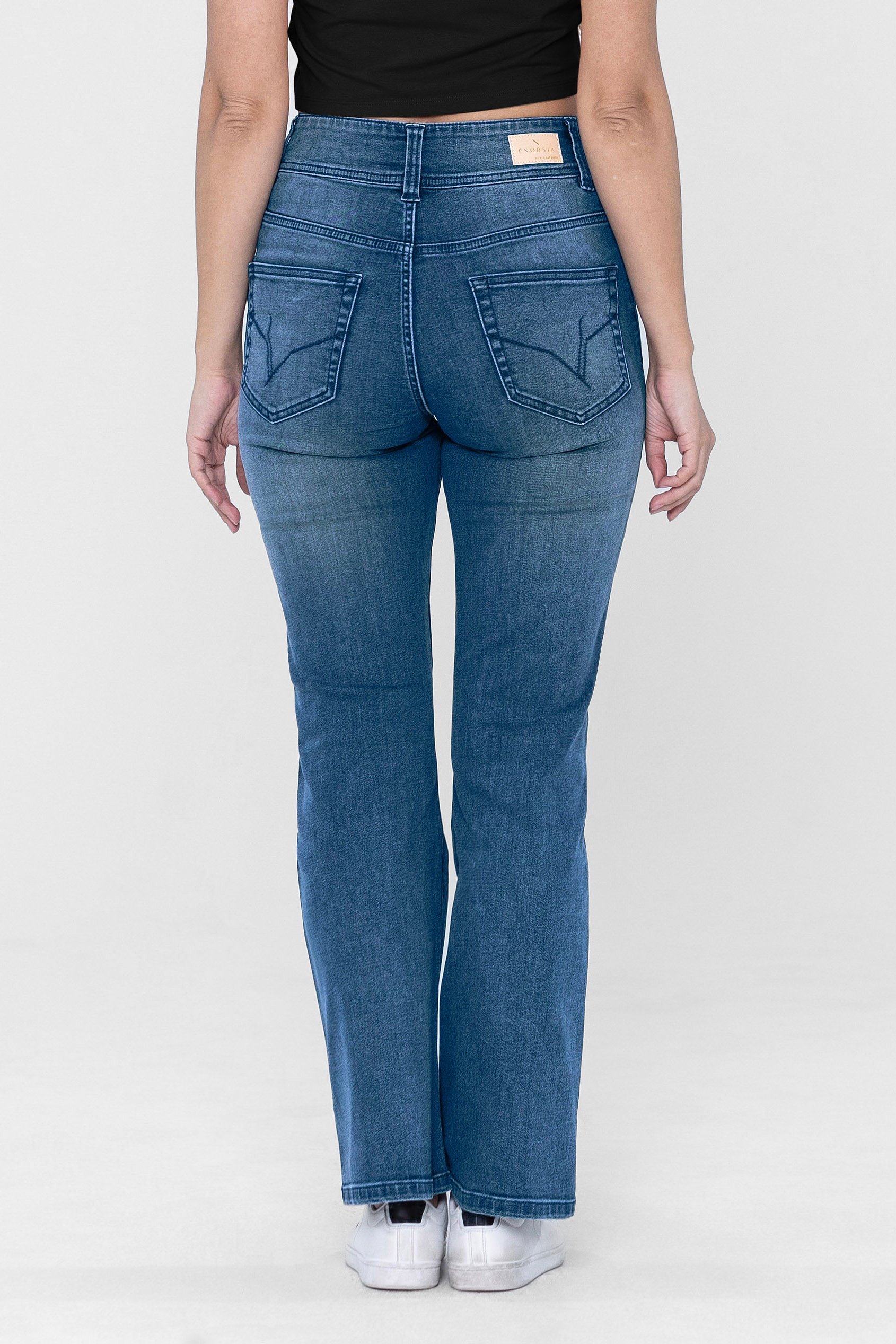 Slim shape Boot cut Jeans