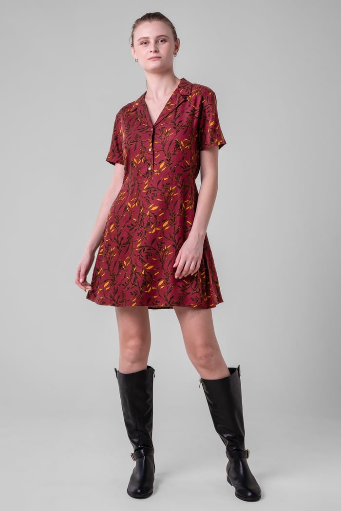 Womens Leaf Print Dress With Collar