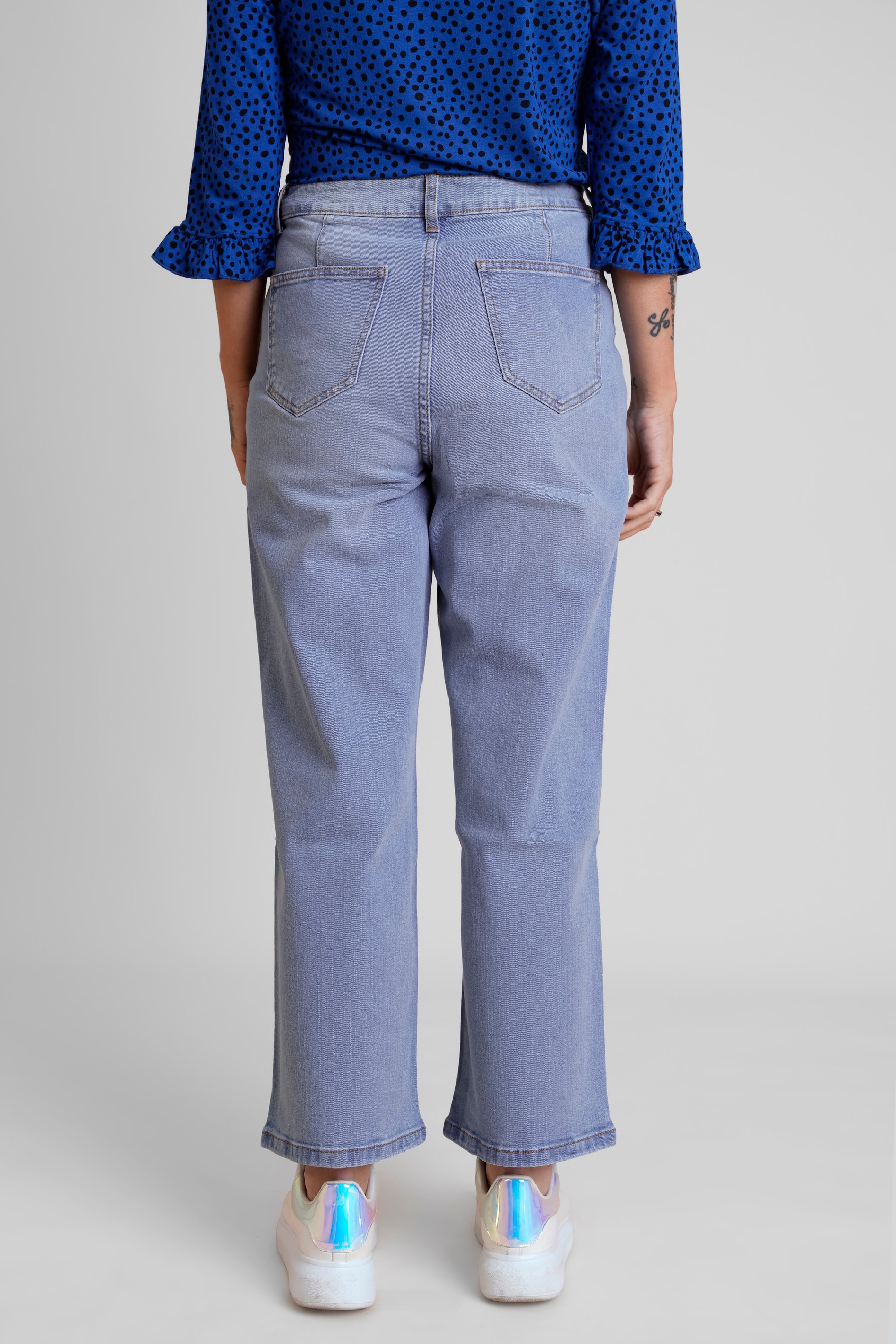 Decorative Button Cropped Wide Leg Jeans