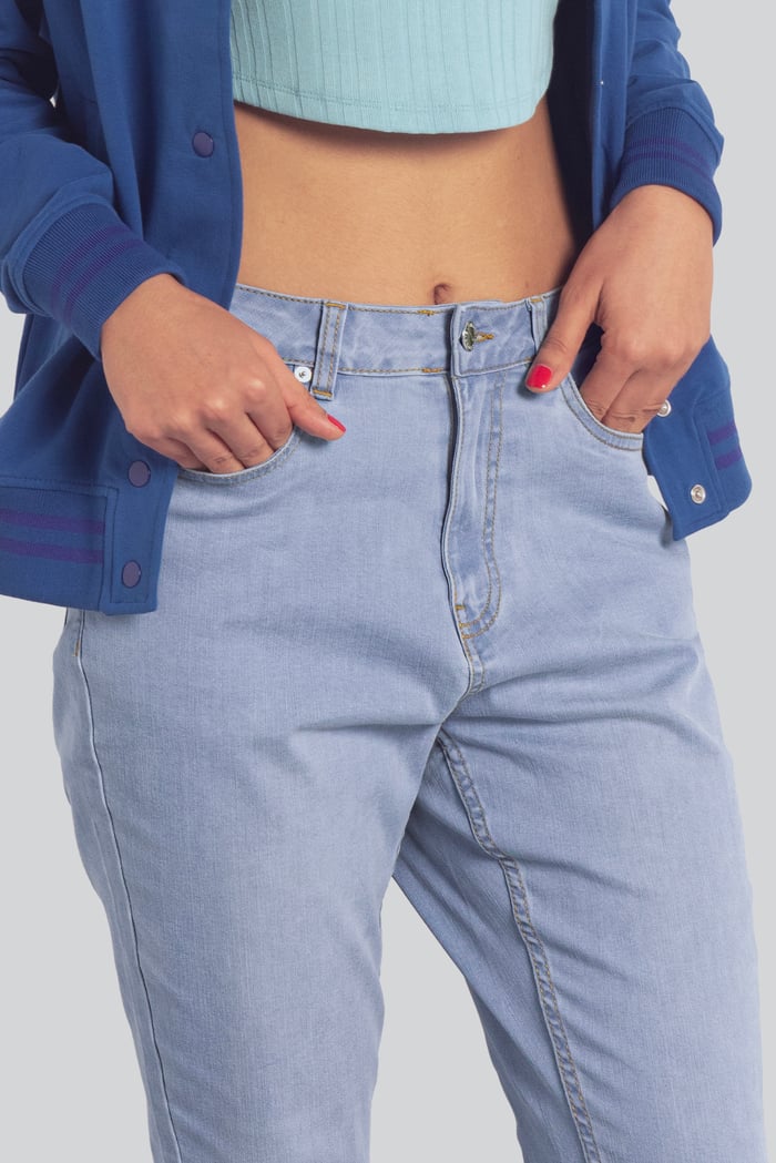 Womens Curve High Rise Straight Jeans