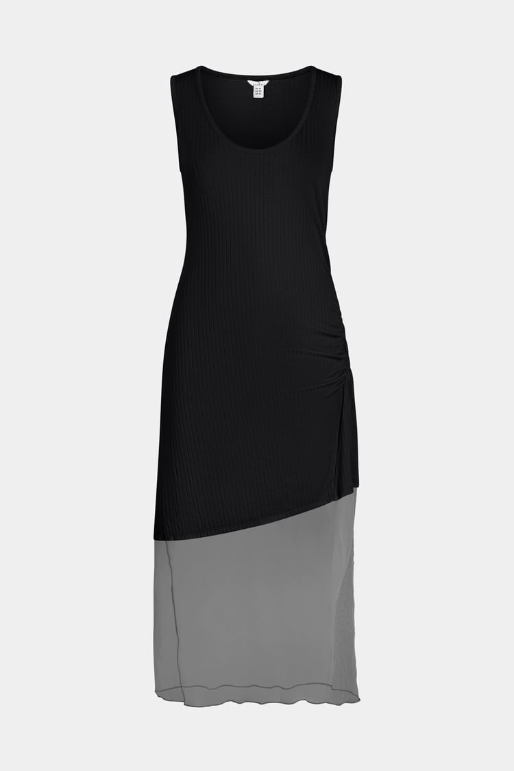 Chic Slim-Fit Dress with Mesh Detail