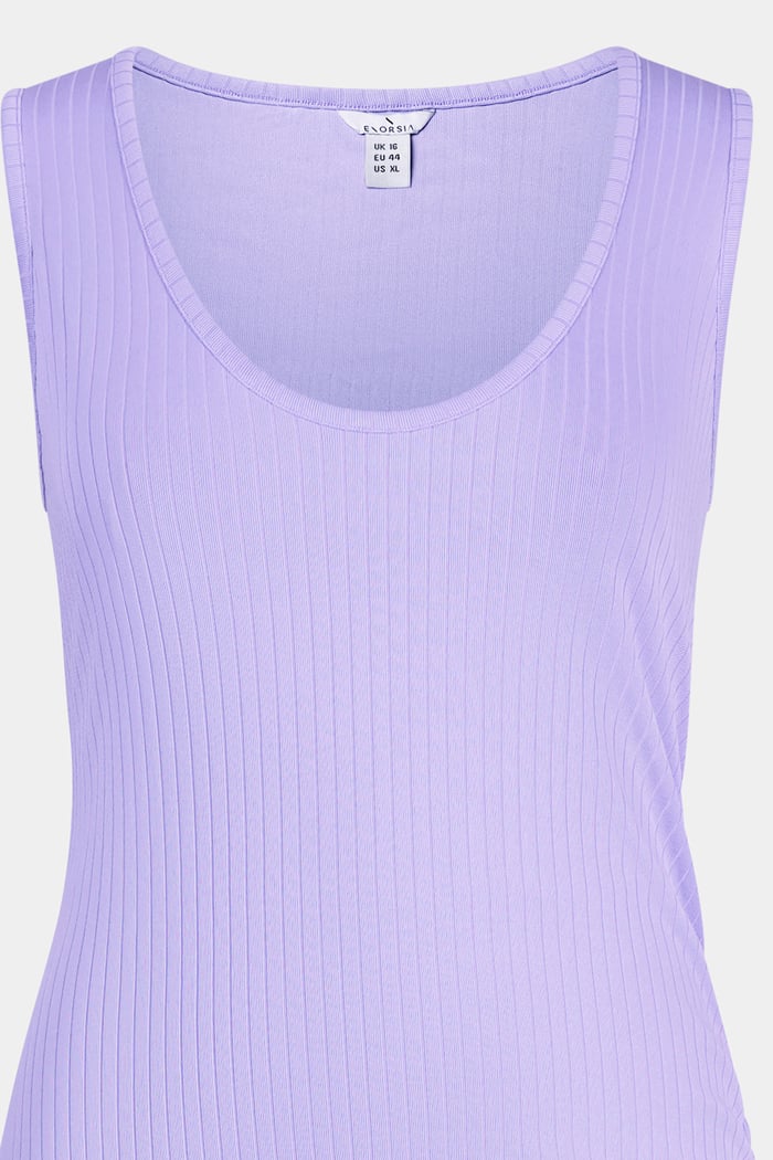 Chic Slim-Fit Dress with Mesh Detail