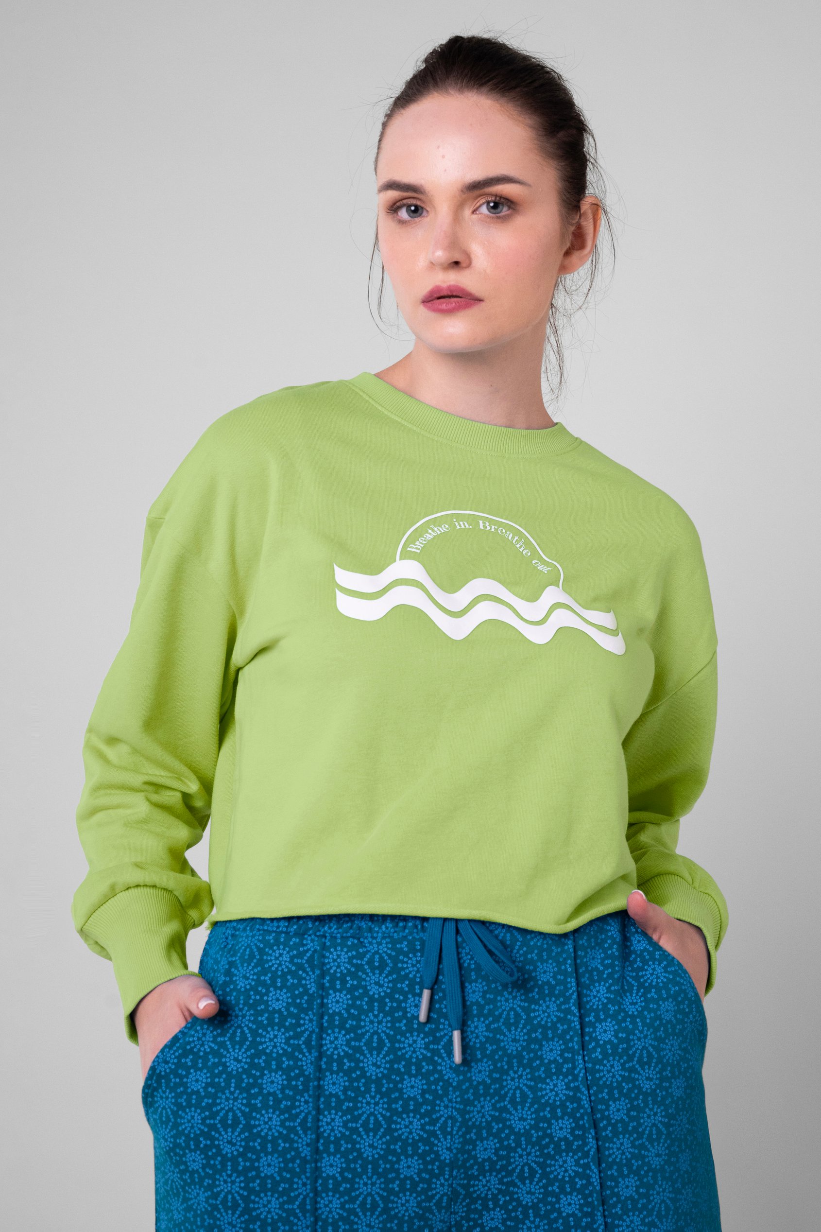 Raw Edge Chest Print Sweatshirt