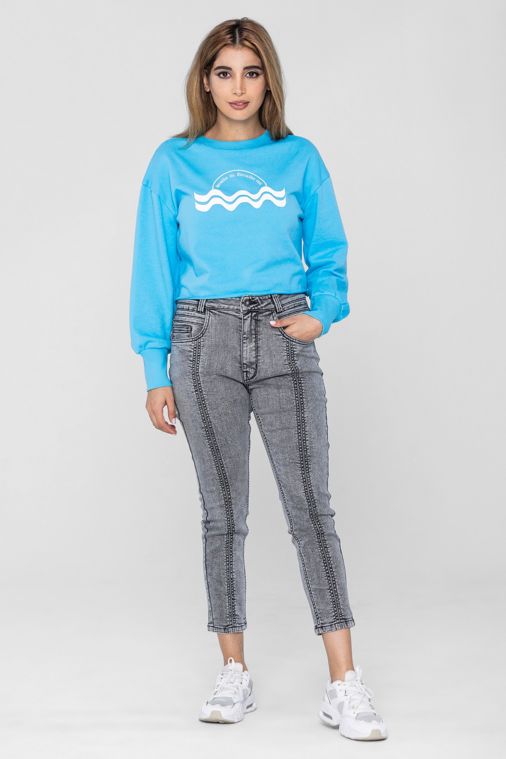 Raw Edge Chest Print Sweatshirt