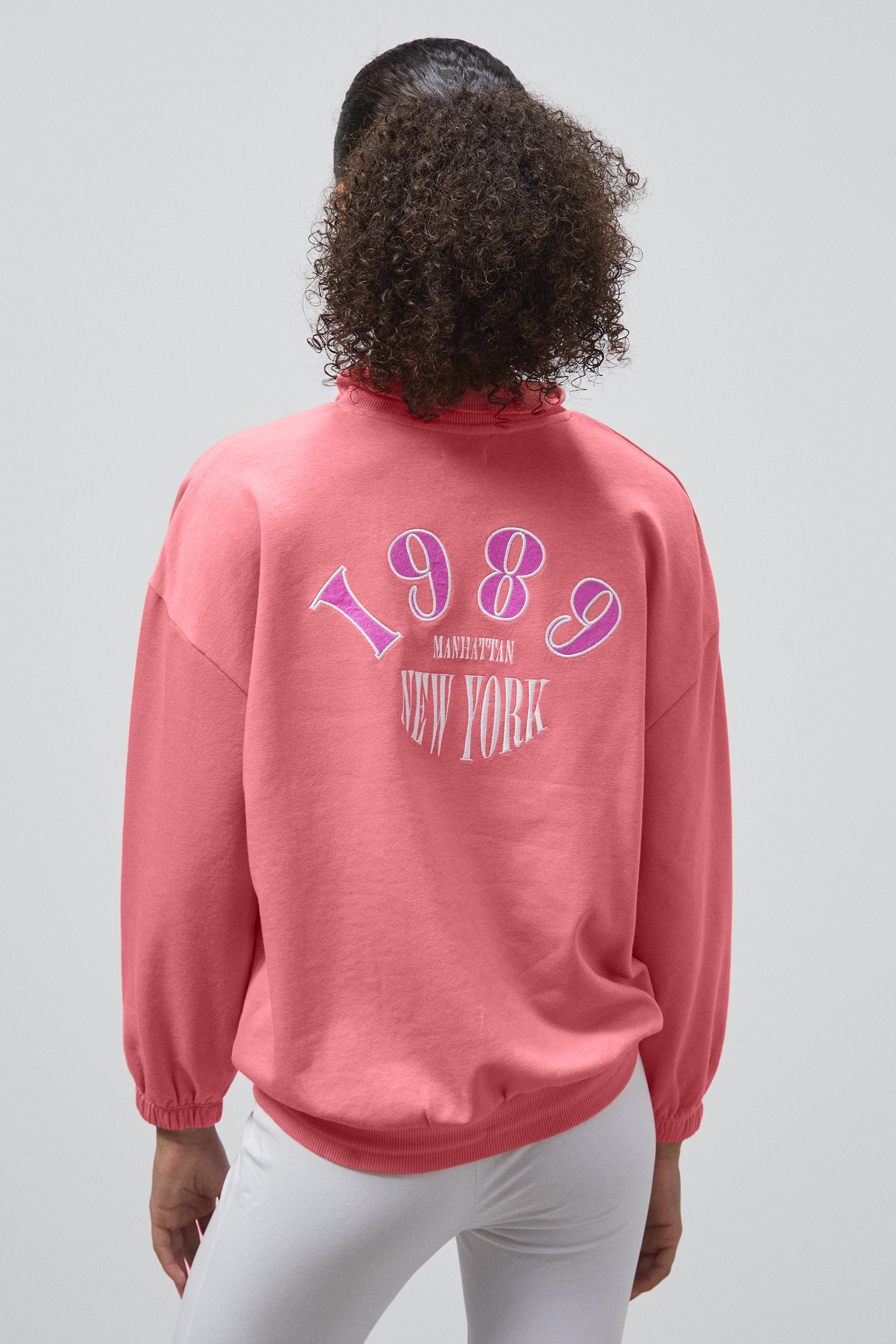 Half Zip High Neck Embroidery Sweatshirt