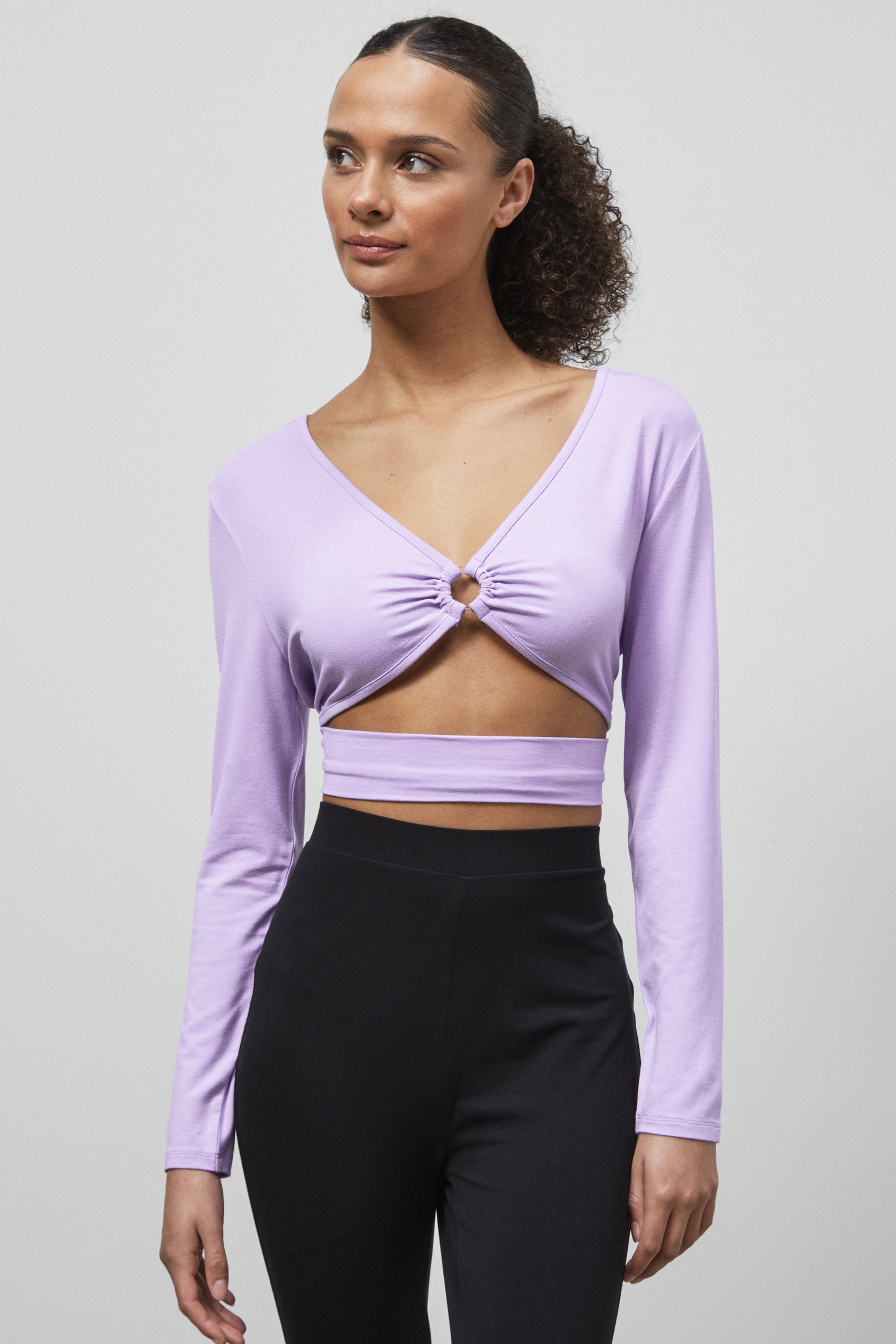 O-Ring Cut Out V-Neck Long Sleeves Top