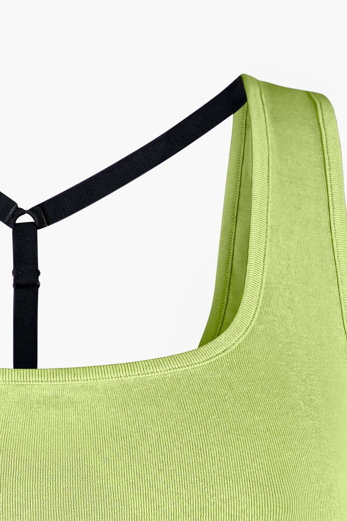 Y Back Body Fitted Cropped Vest