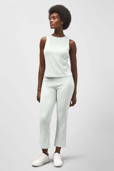 White Comfortable Ribbed Lounge Set