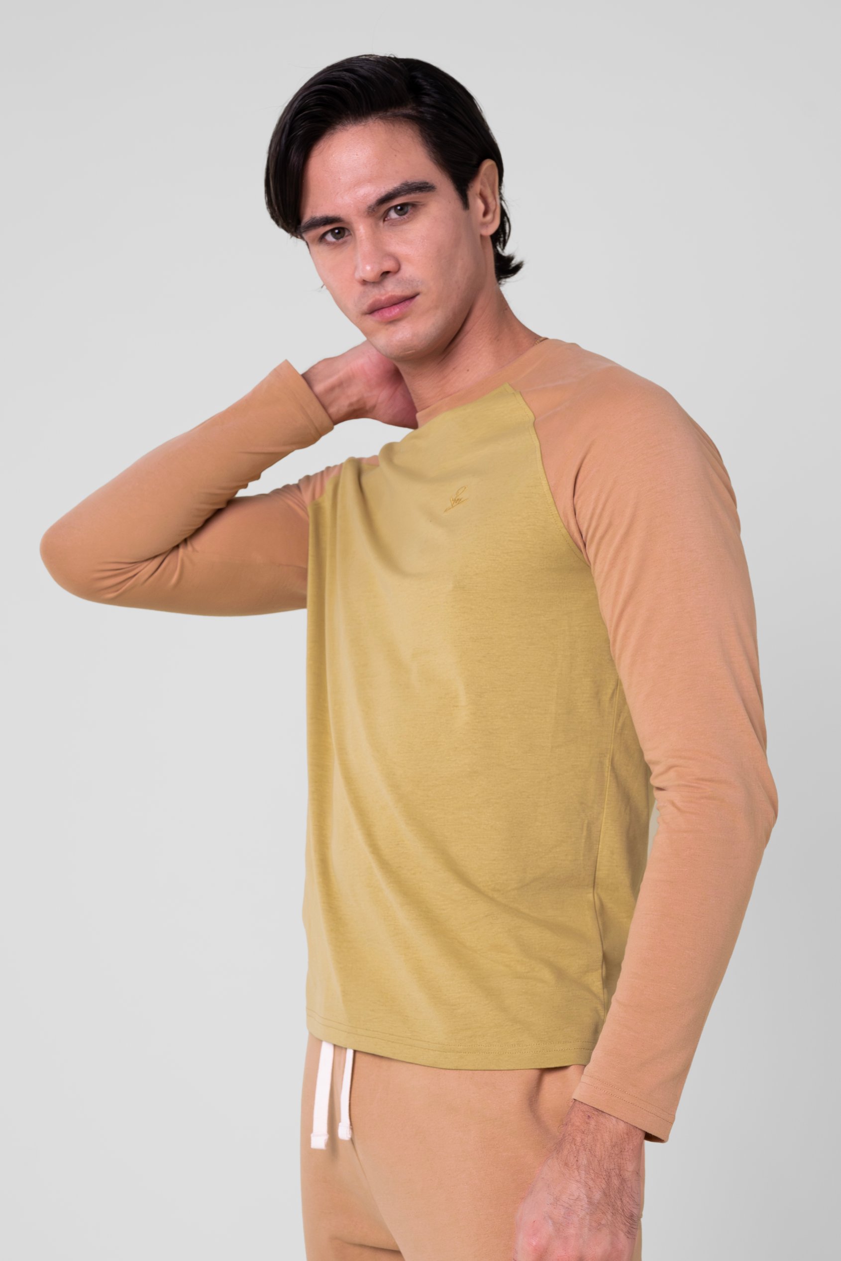 Classic  Raglan Sleeve T-Shirt