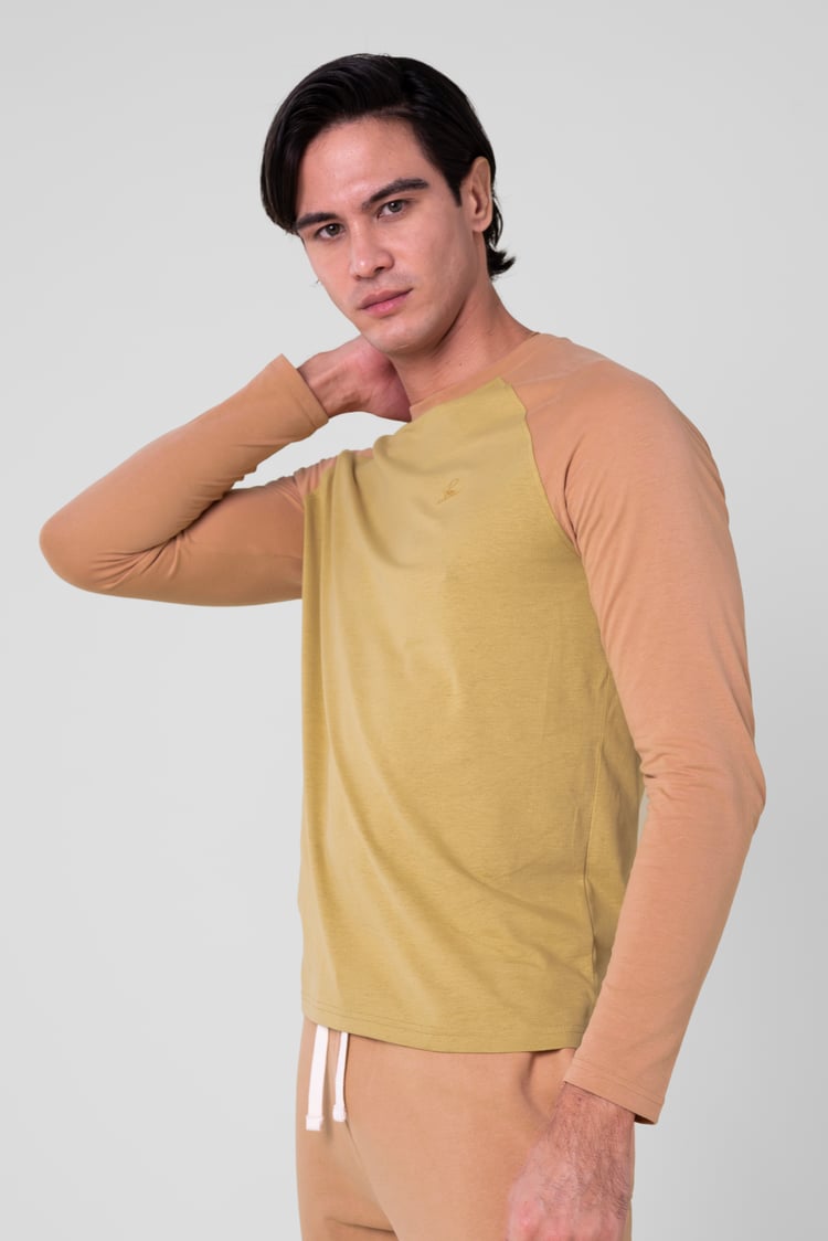 Classic  Raglan Sleeve T-Shirt