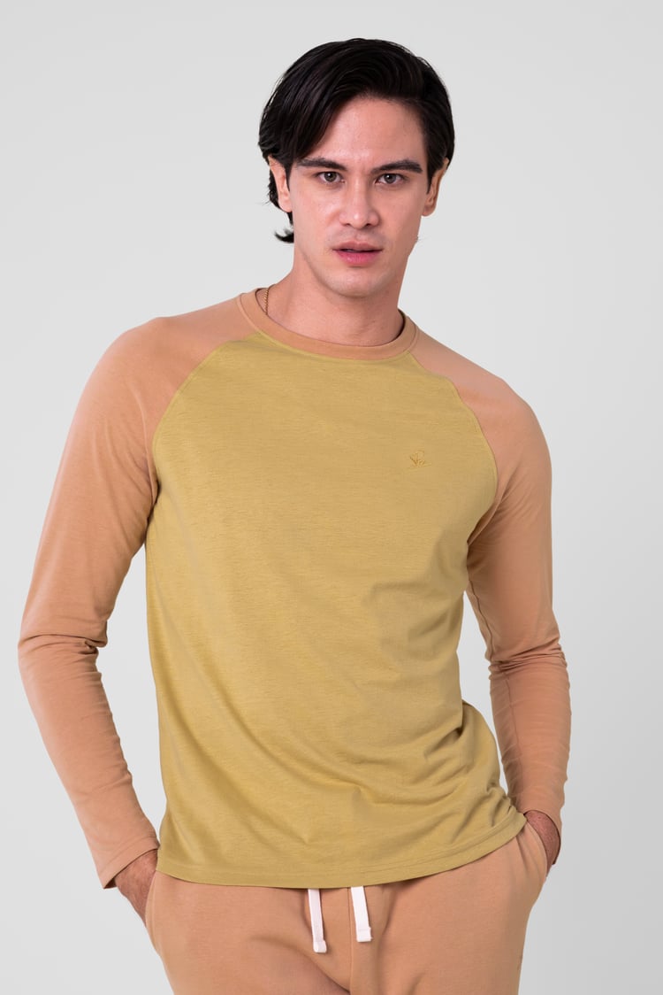Classic  Raglan Sleeve T-Shirt