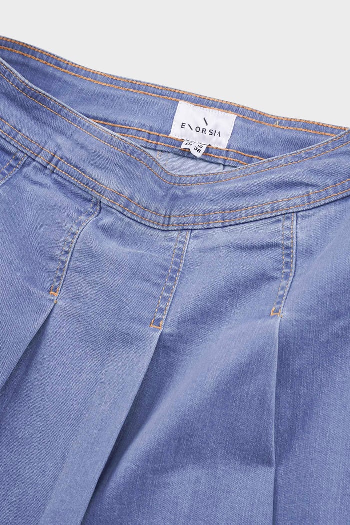 Pleated Design Frayed Raw Hem Mini Skirt