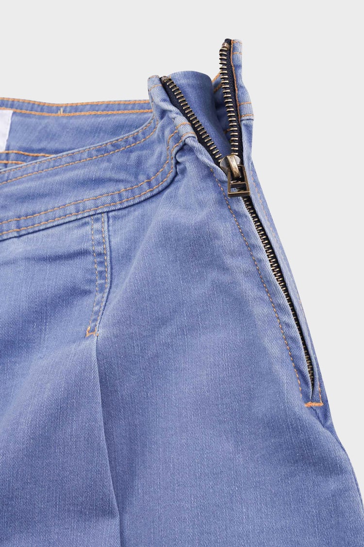 Pleated Design Frayed Raw Hem Mini Skirt