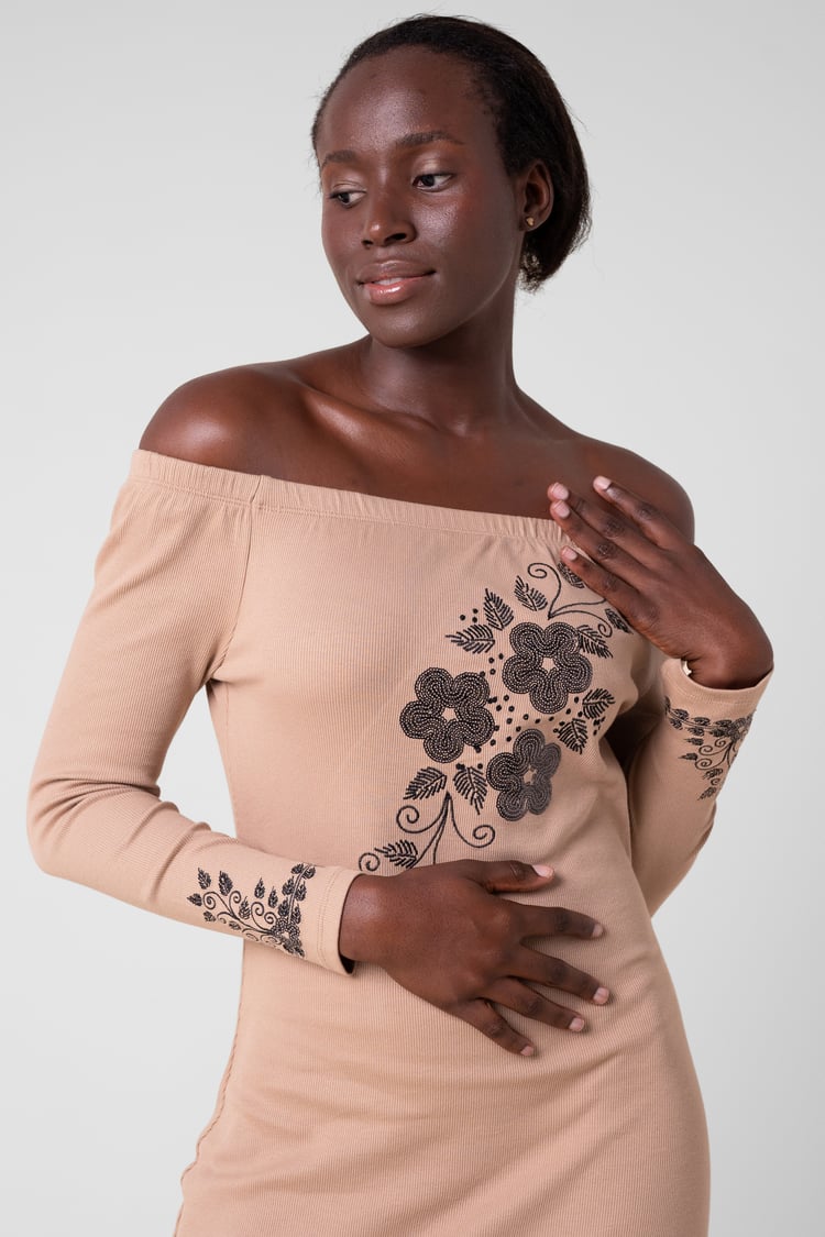 Off Shoulder Embroidery Decor Midi Dress