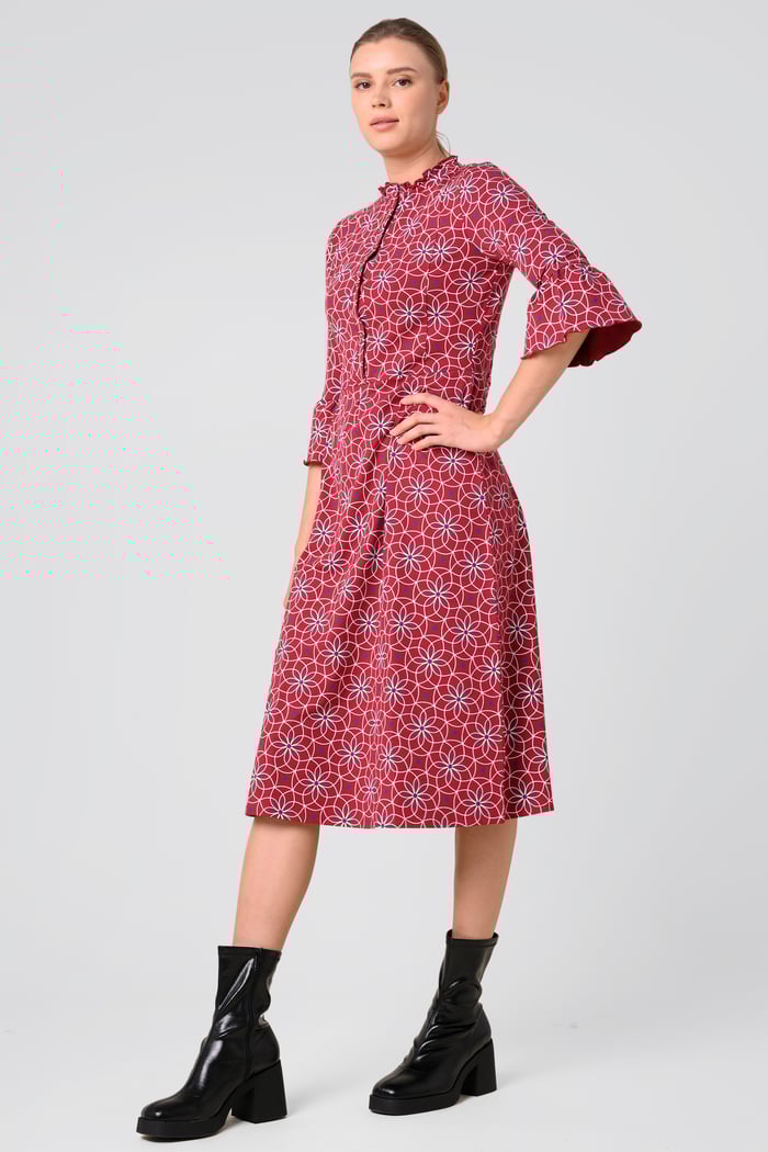 Ditsy Floral Flounce Sleeve Midi Dress