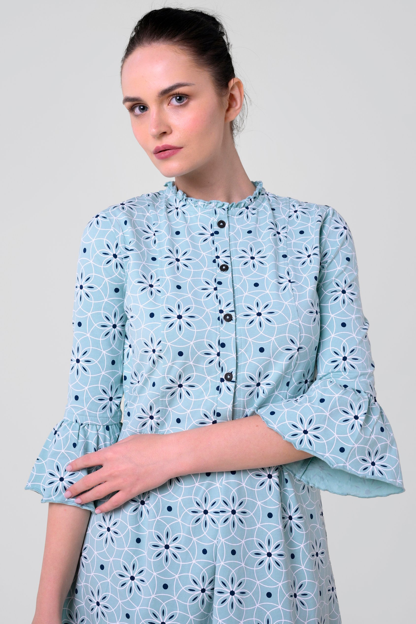 Ditsy Floral Flounce Sleeve Midi Dress