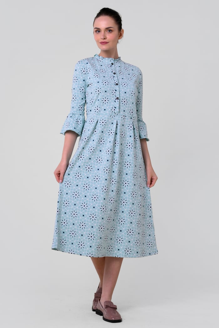 Ditsy Floral Flounce Sleeve Midi Dress