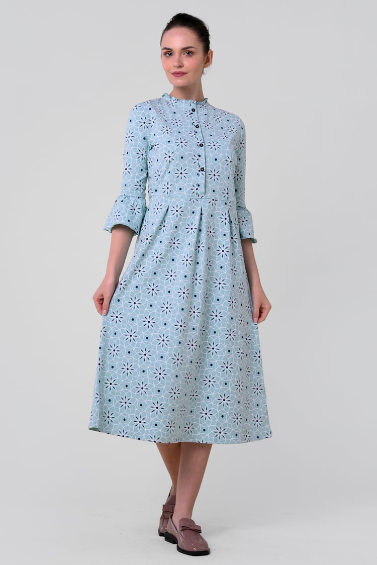 Ditsy Floral Flounce Sleeve Midi Dress