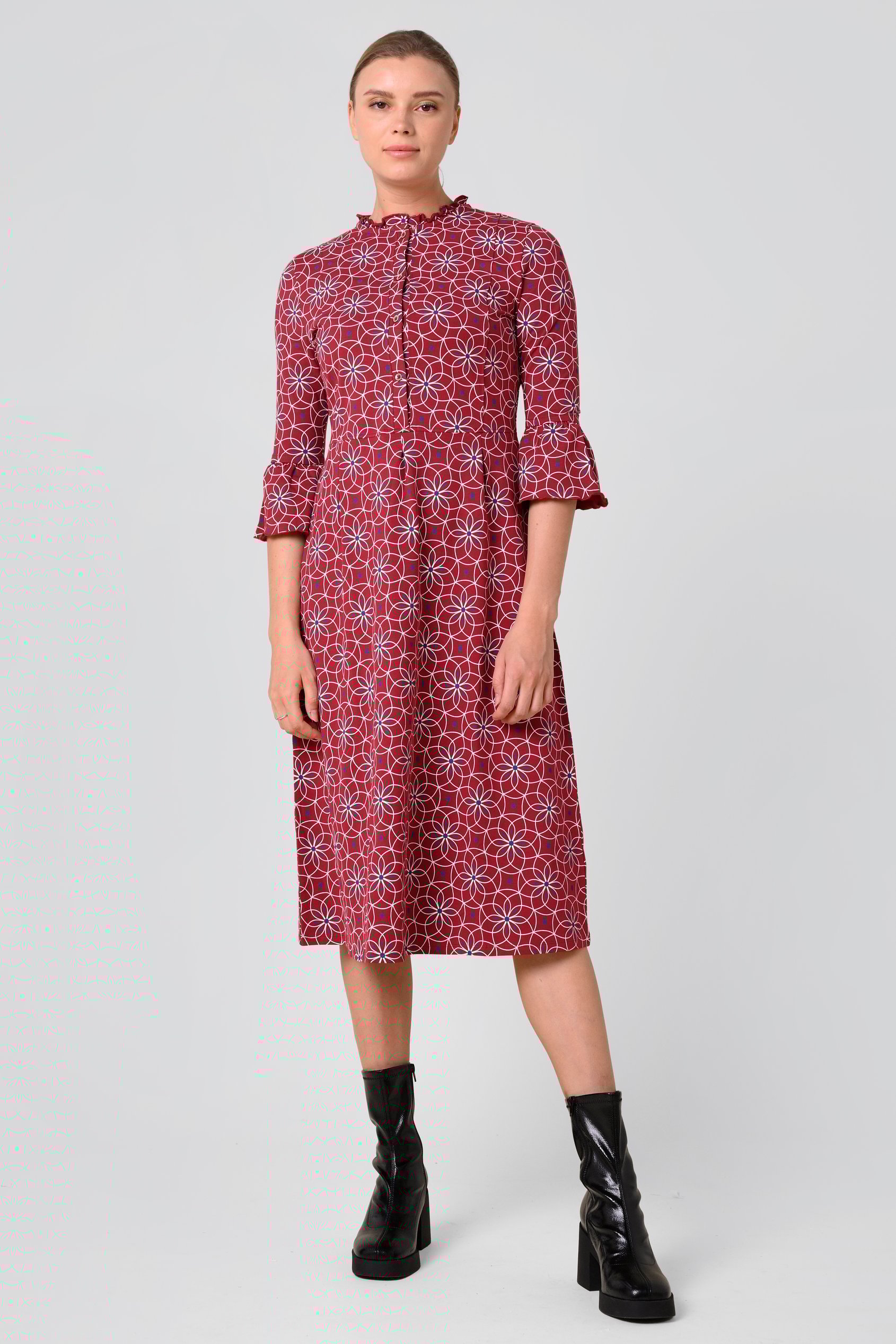Ditsy Floral Flounce Sleeve Midi Dress