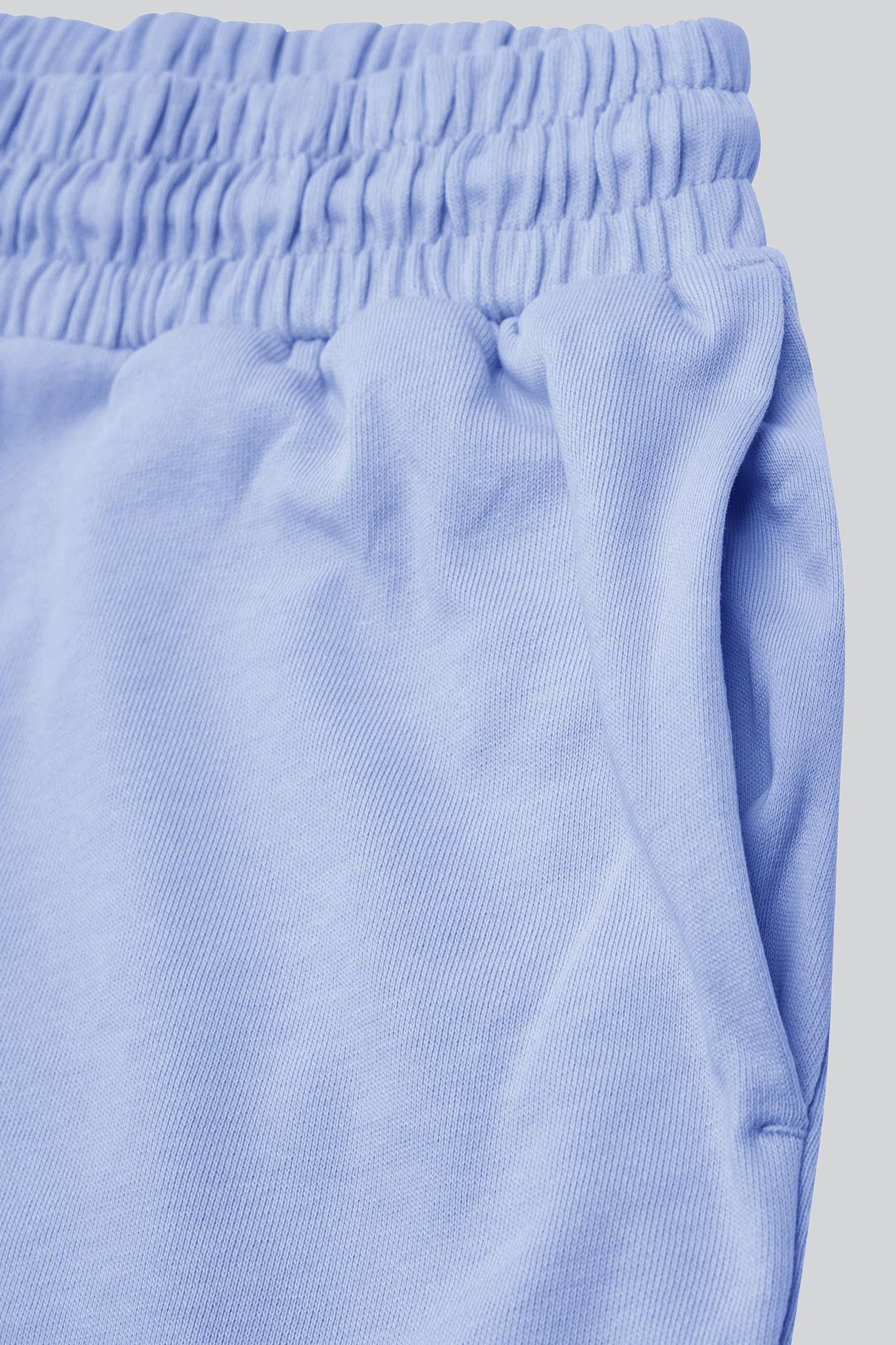 Womens Roll Up Pull-on Shorts