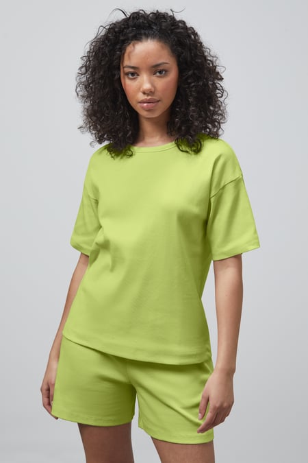 White Oversized Ribbed T-Shirt & Shorts Set