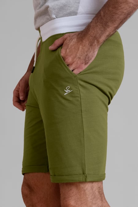 Green Contrast Waistband Regular Fit Shorts
