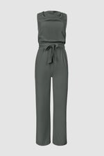 Women’s Sleeveless Blended Fabric Jumpsuit