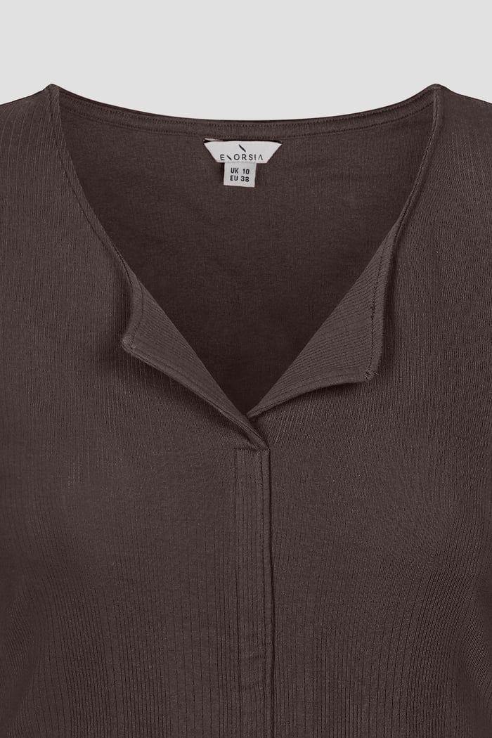 Scoop Neckline Long Sleeve Ribbed Top