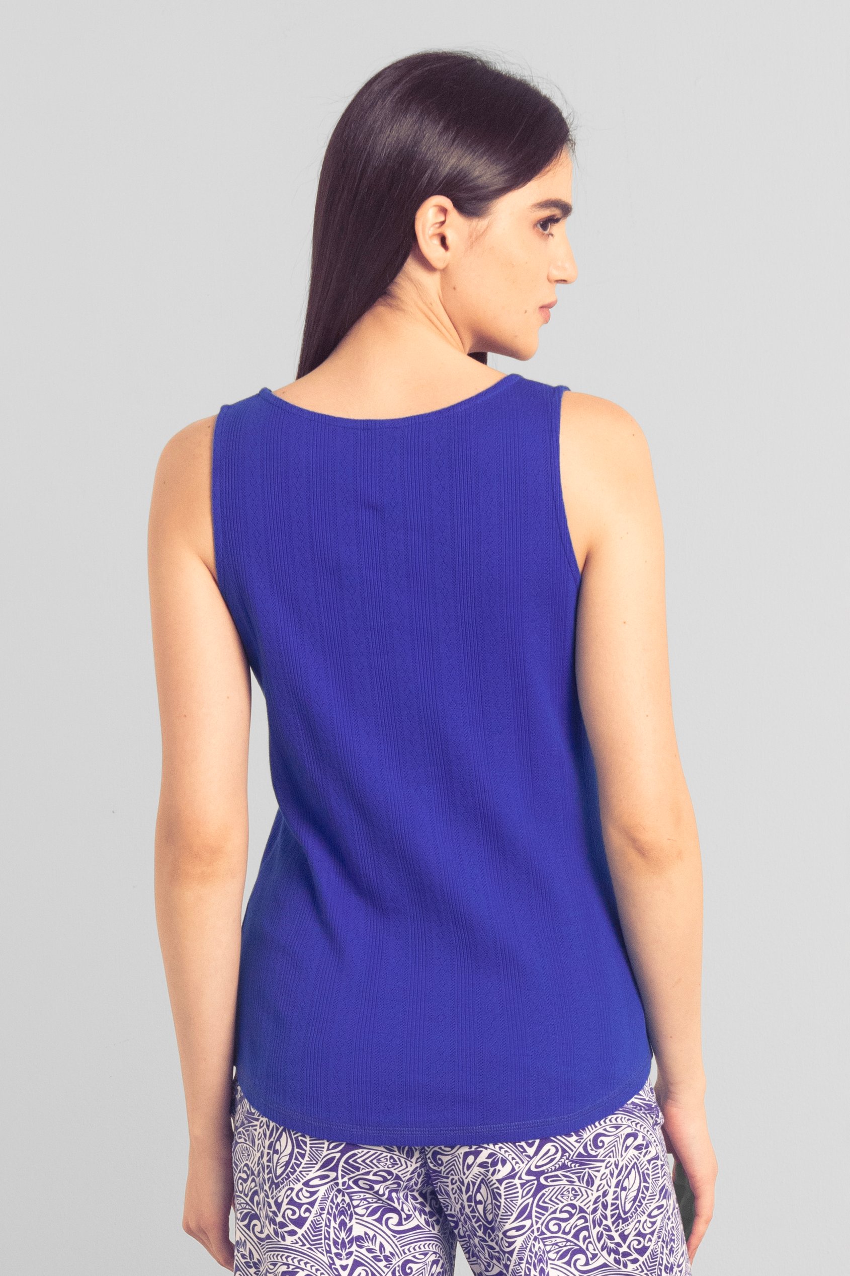 Textured Sleeveless V-neck Tank Top