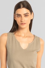 Textured Sleeveless V-neck Tank Top