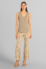 Textured Sleeveless V-neck Tank Top