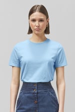 Essential Crew Neck T-Shirt