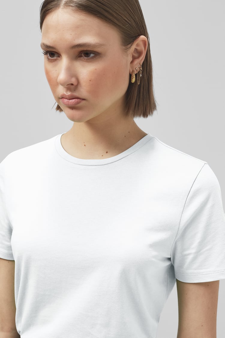 Essential Crew Neck T-Shirt