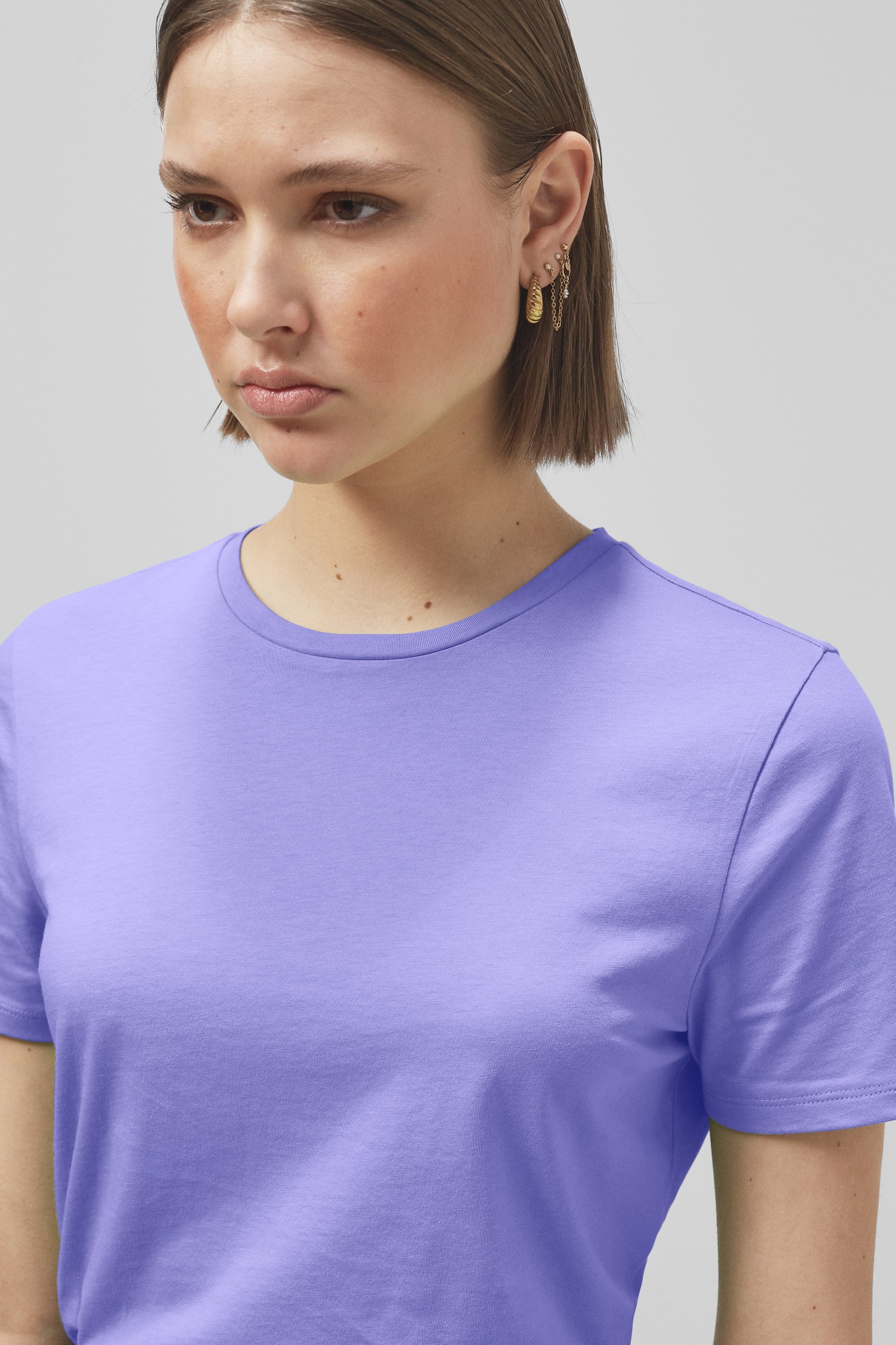 Essential Crew Neck T-Shirt