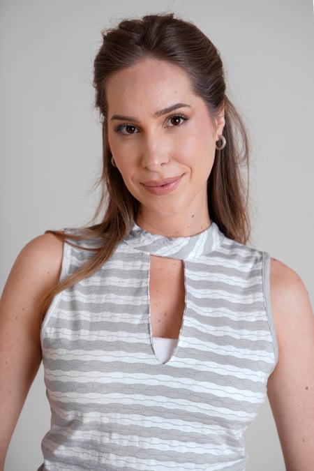 White High Neck V-Cut Crop Top