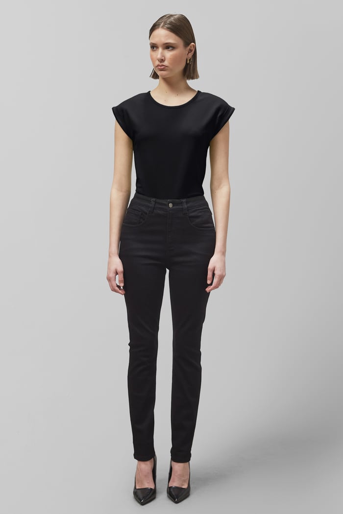 Shoulder Padded Cap-Sleeve Roll-Up T-Shirt