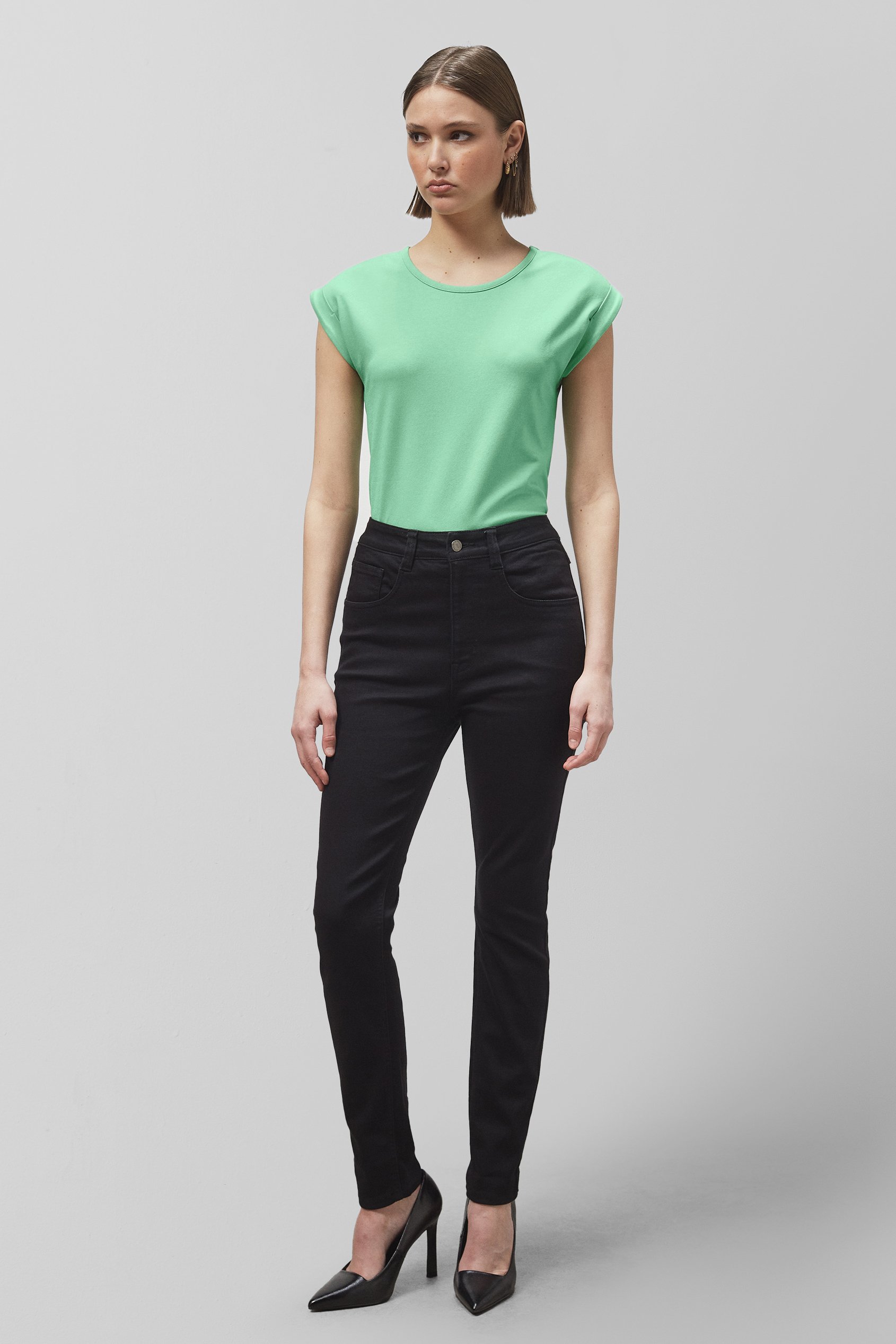 Shoulder Padded Cap-Sleeve Roll-Up T-Shirt