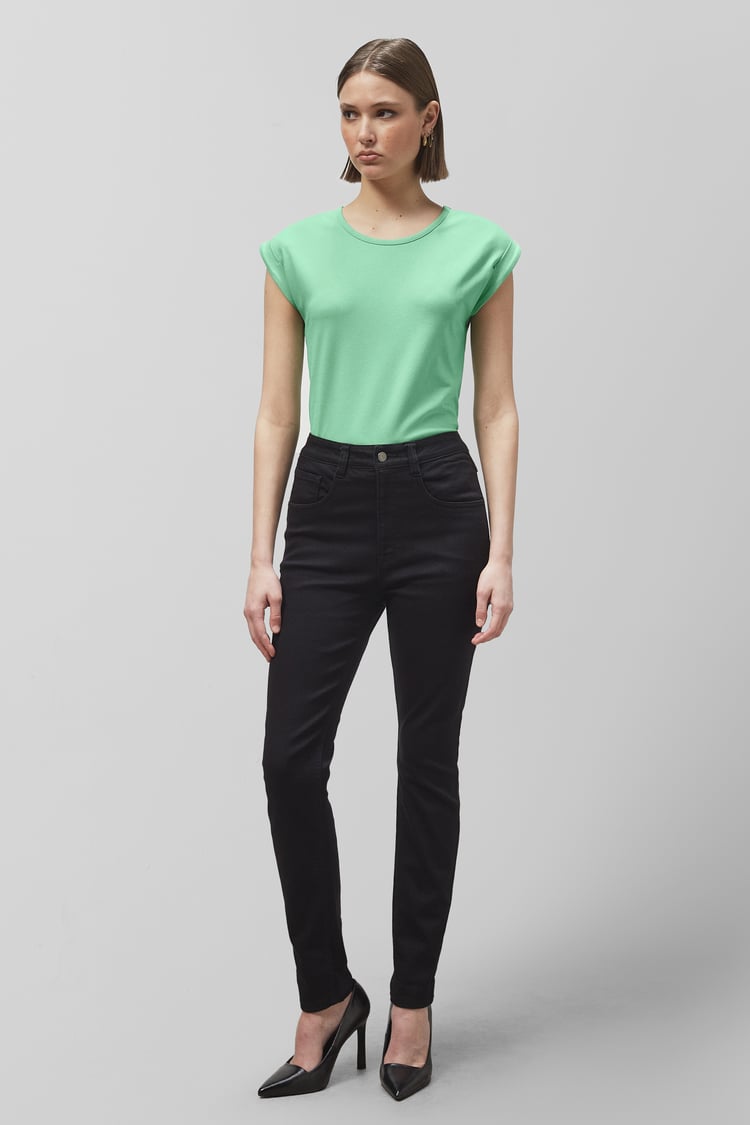 Shoulder Padded Cap-Sleeve Roll-Up T-Shirt