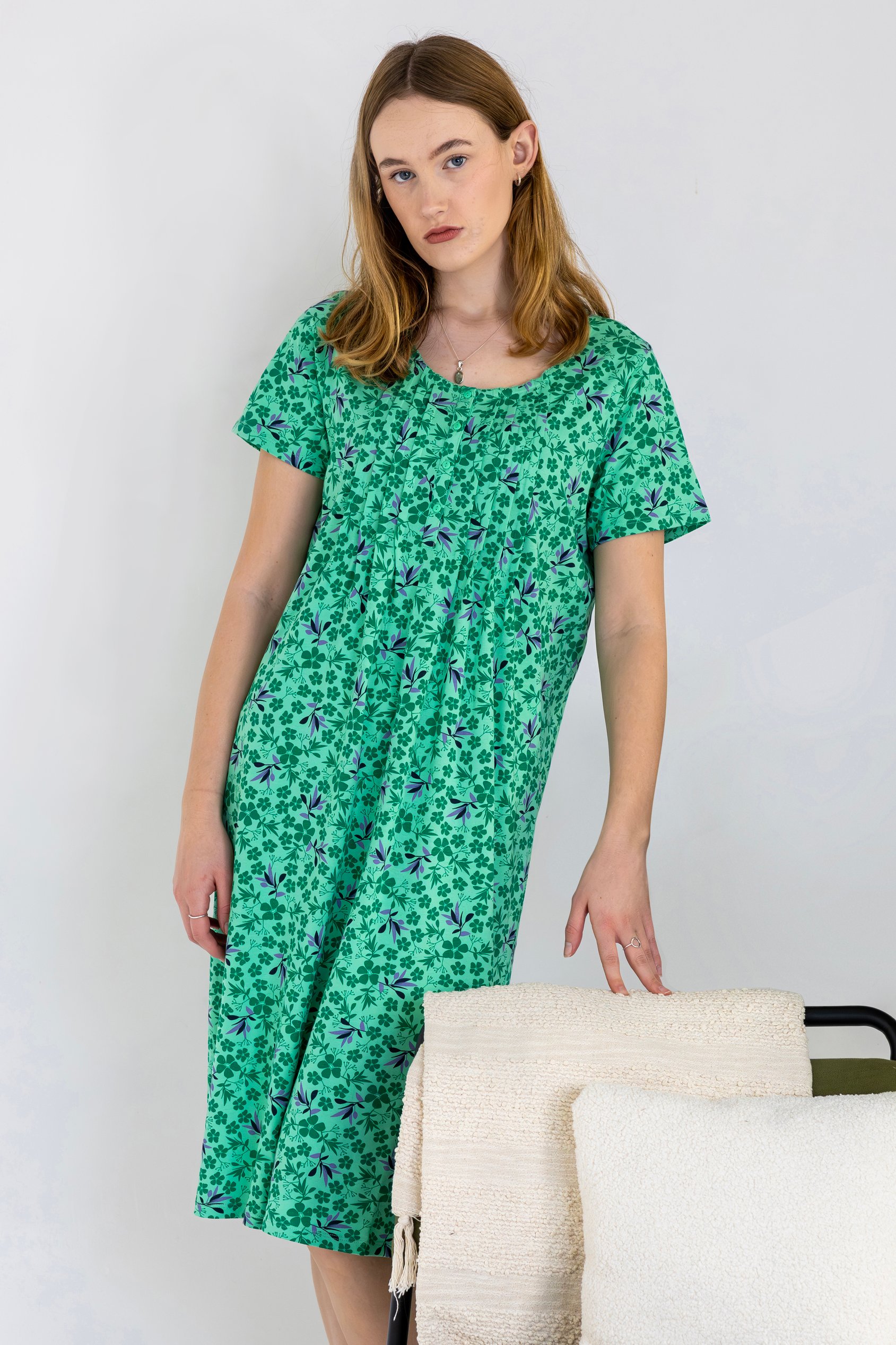 Pleated Details S/S Nightdress