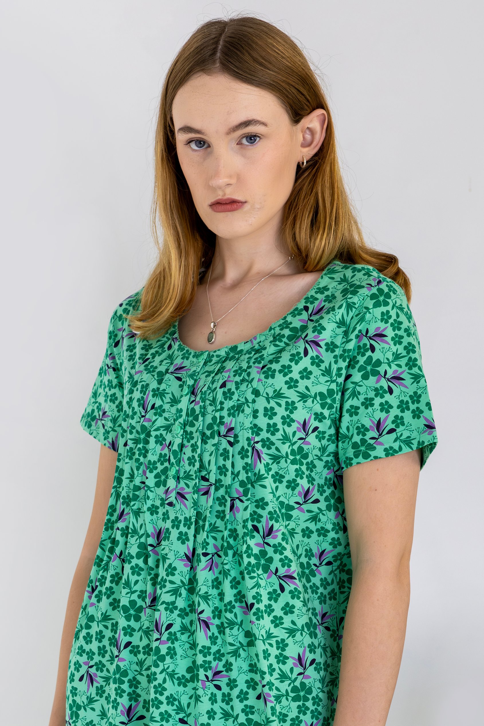 Pleated Details S/S Nightdress