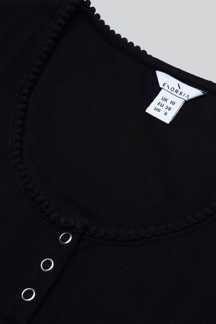 Snap Button Details Crop Tank Top