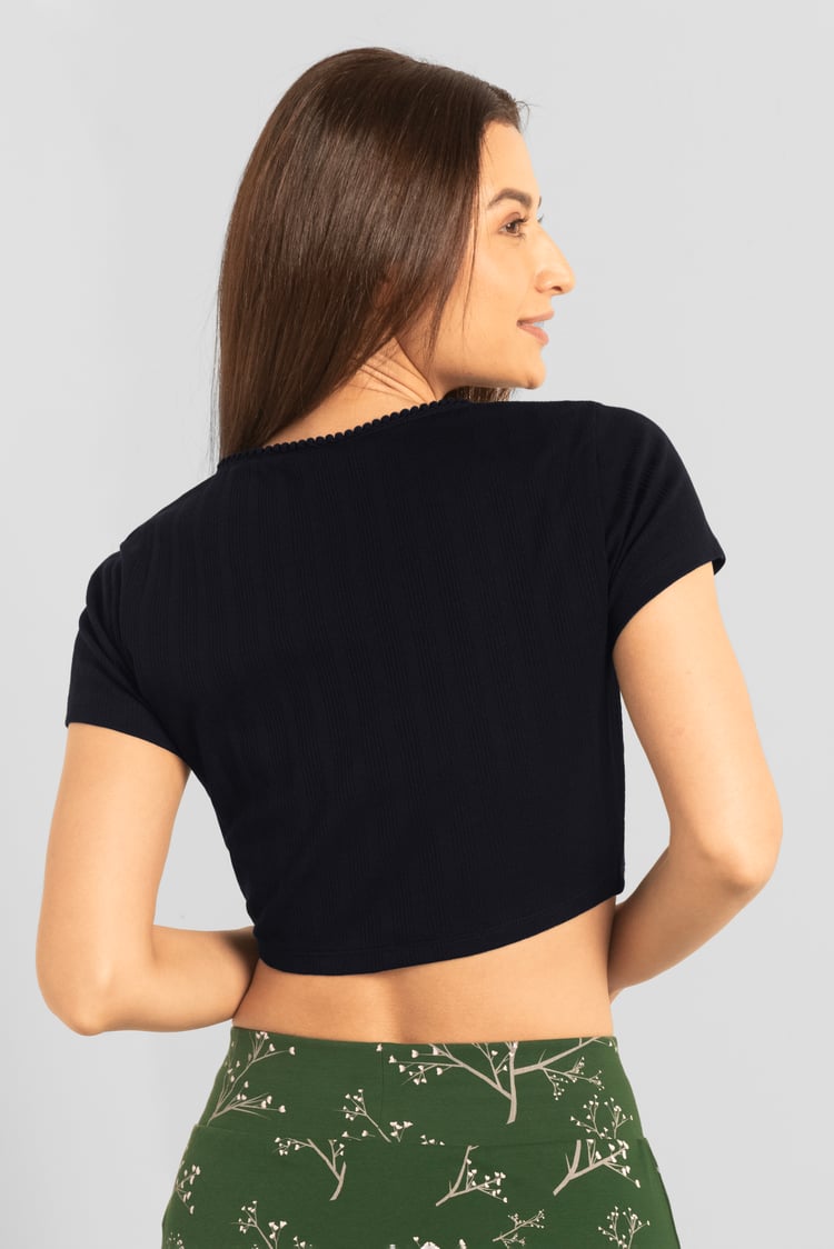 Snap Button Details Crop Tank Top