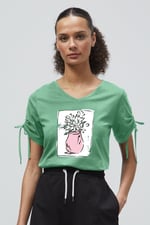 Ruched Sleeves Chest Printed T-Shirt