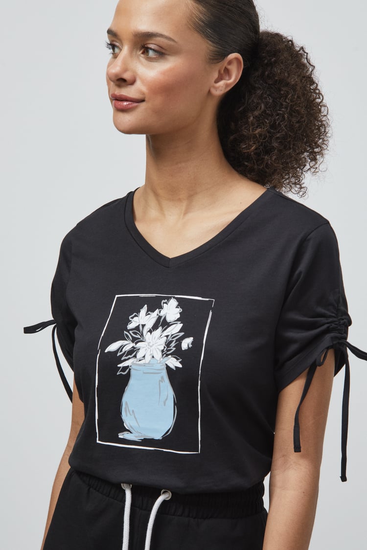 Ruched Sleeves Chest Printed T-Shirt