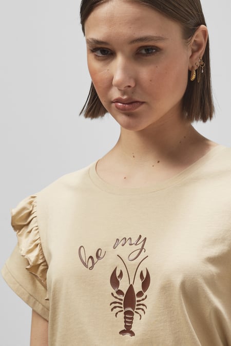 Cream Lobster HD Print T-shirt