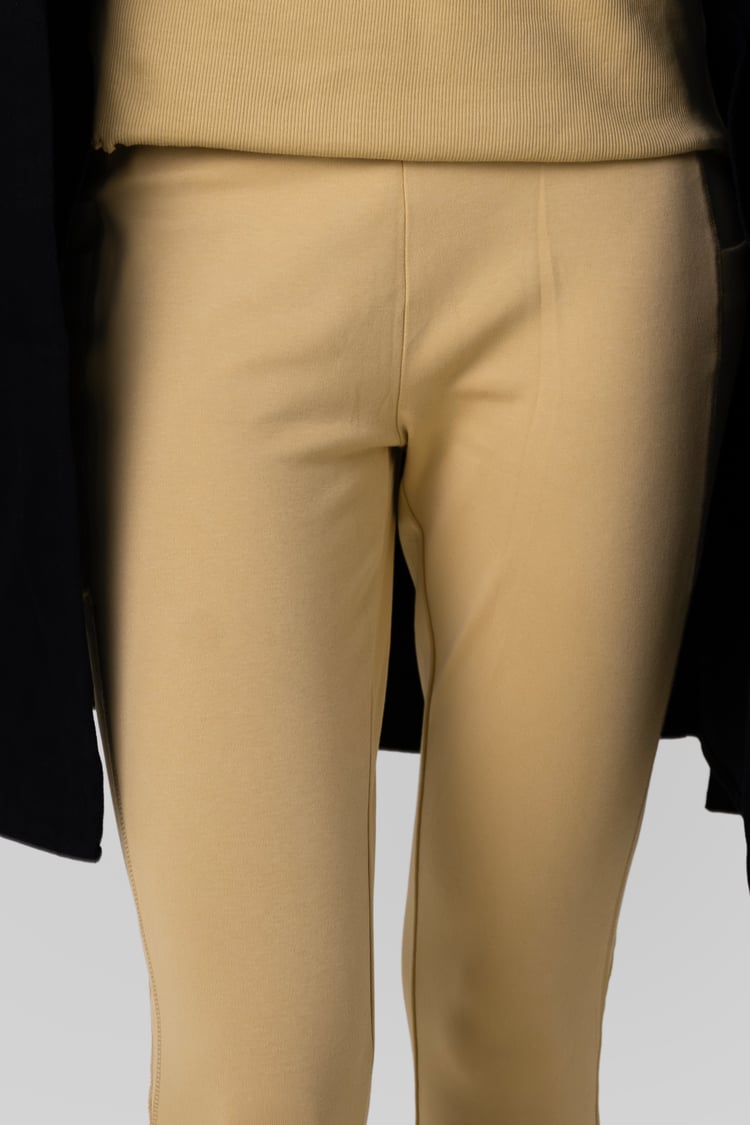 Rise And Shine Sculpting Pockets Leggings