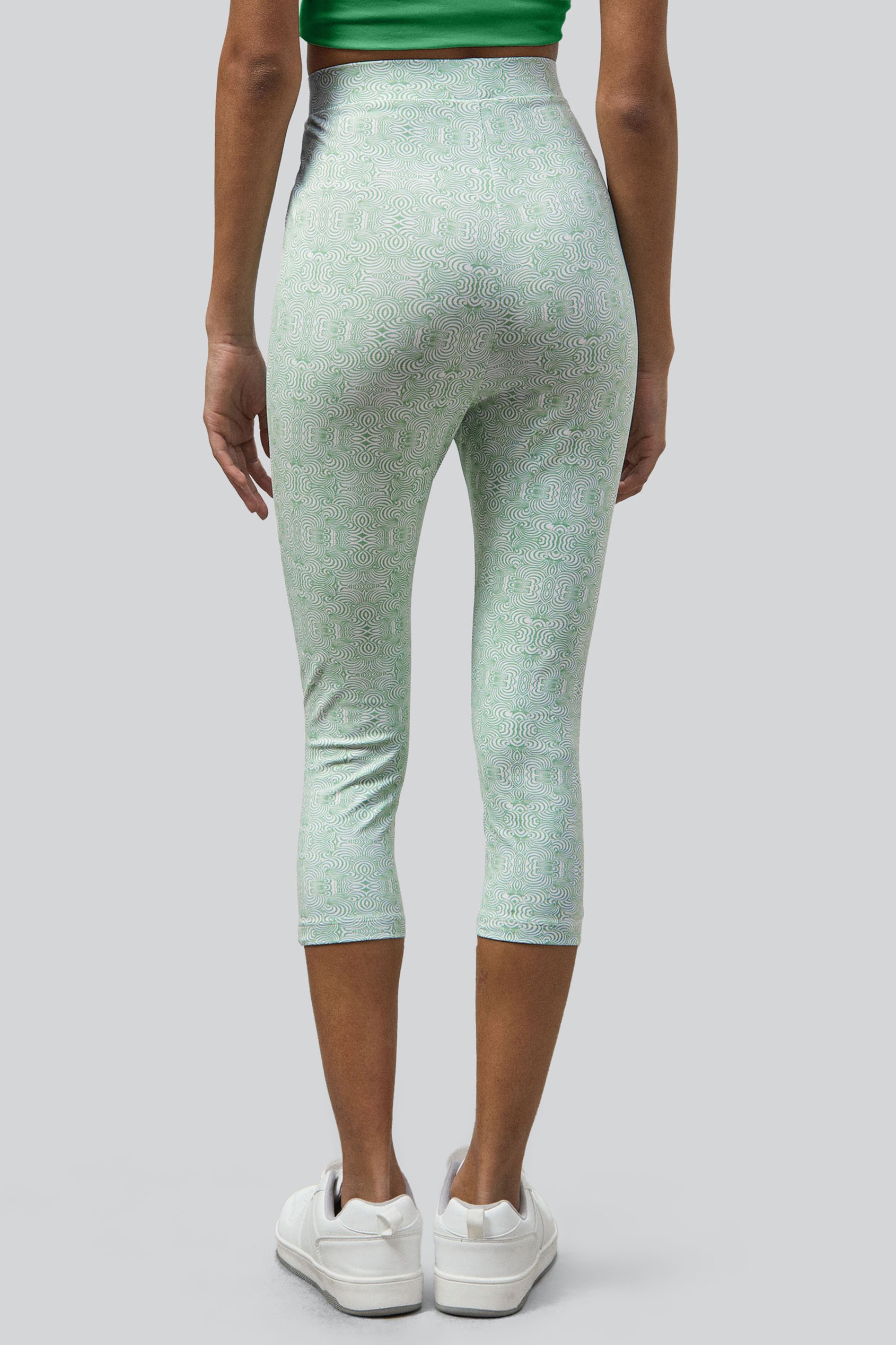 Bee Printed Cropped Leggings